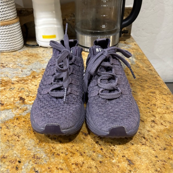 NOBULL size 7.5 - Picture 2 of 8